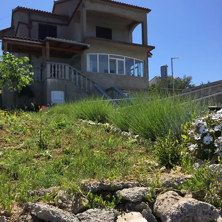 Apartment Neve