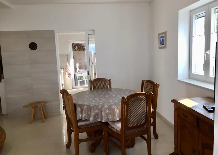 Apartman Neve Kali